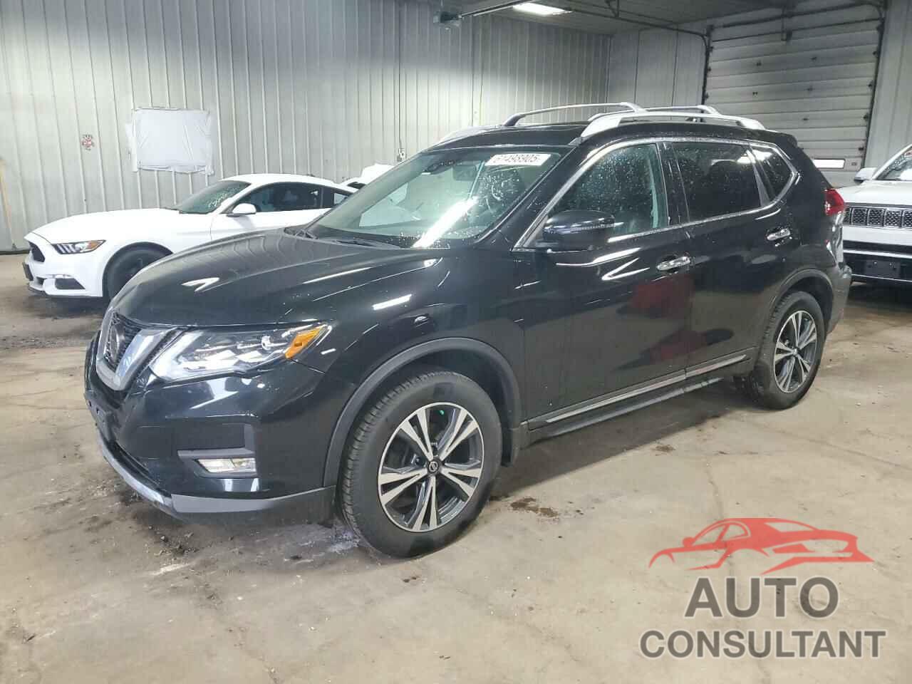 NISSAN ROGUE 2018 - 5N1AT2MV9JC713682