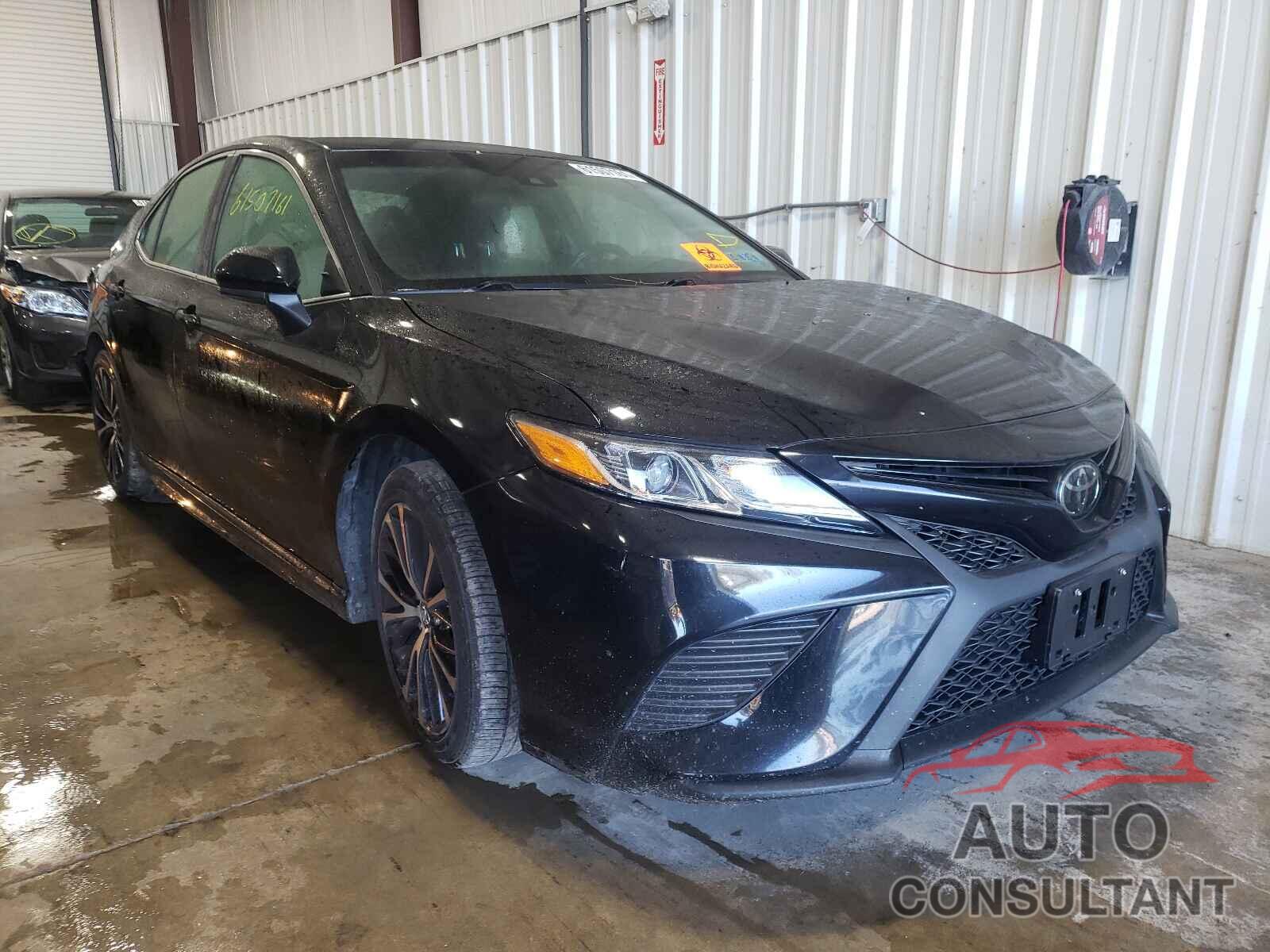 TOYOTA CAMRY 2018 - 4T1B11HK6JU594925