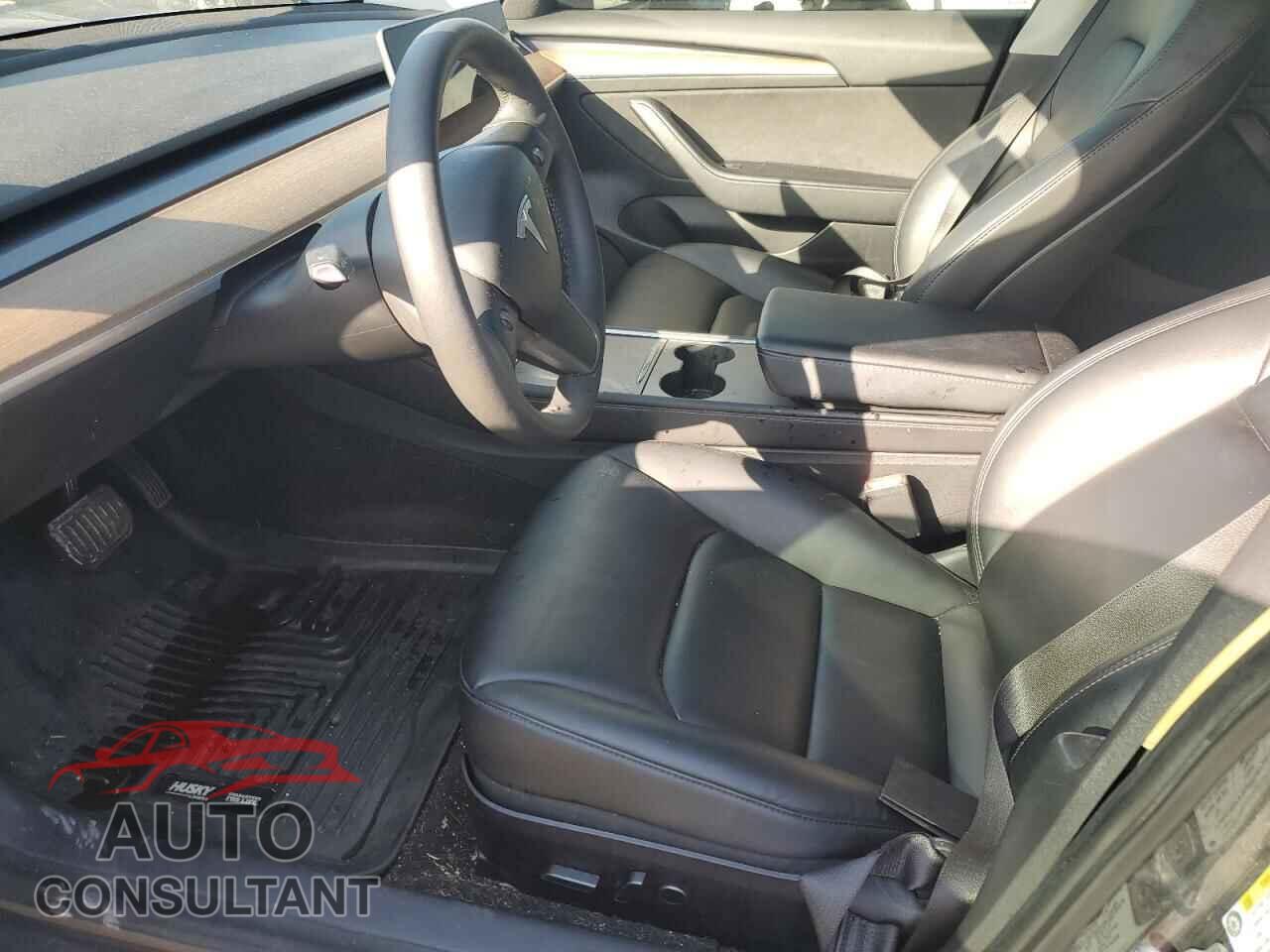 TESLA MODEL 3 2021 - 5YJ3E1EA8MF053266