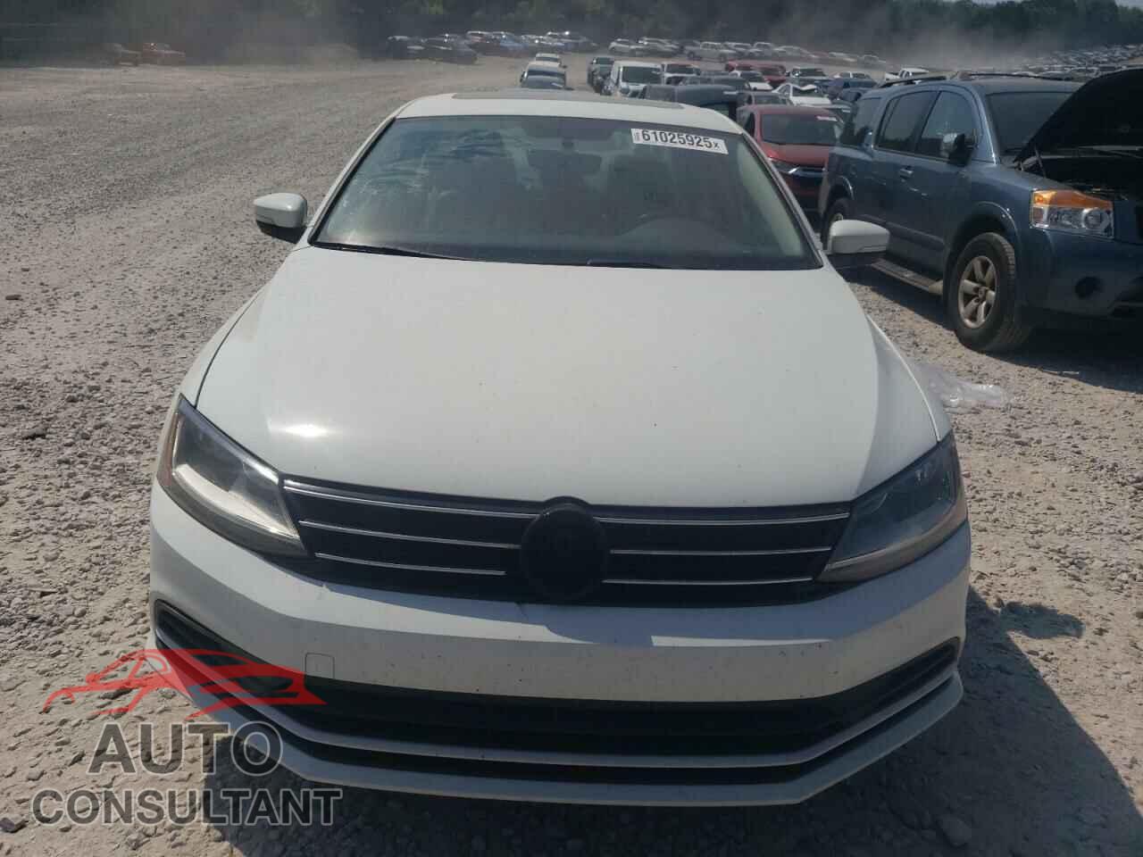 VOLKSWAGEN JETTA 2017 - 3VWDB7AJXHM287882