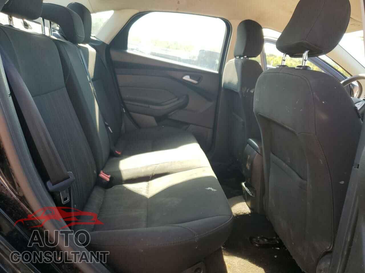 FORD FOCUS 2017 - 1FADP3F25HL265326