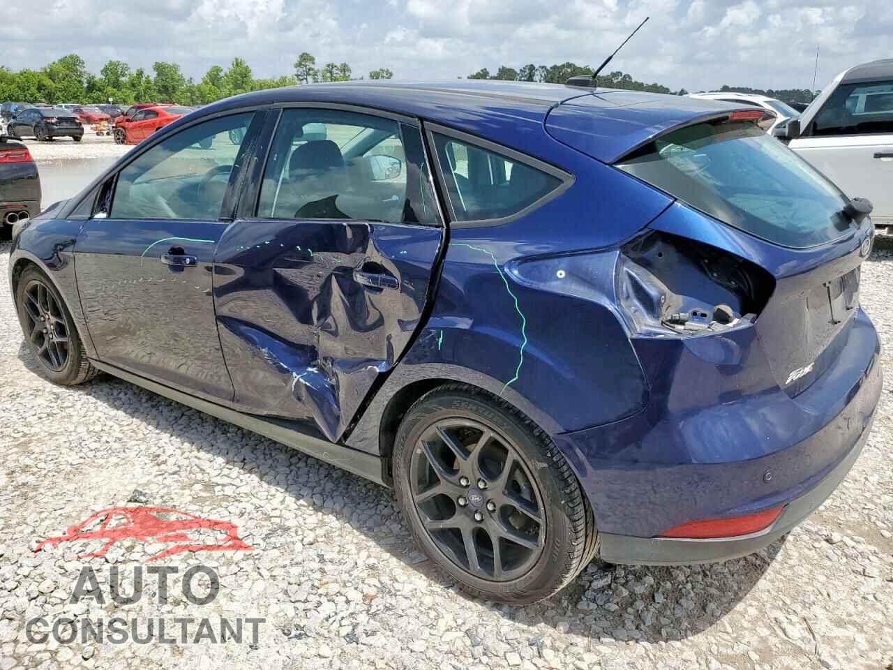 FORD FOCUS 2016 - 1FADP3K2XGL239258