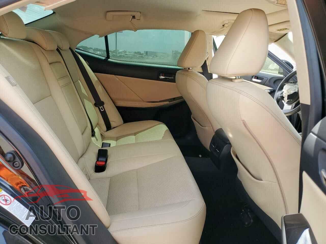 LEXUS IS 2015 - JTHBF1D29F5060748