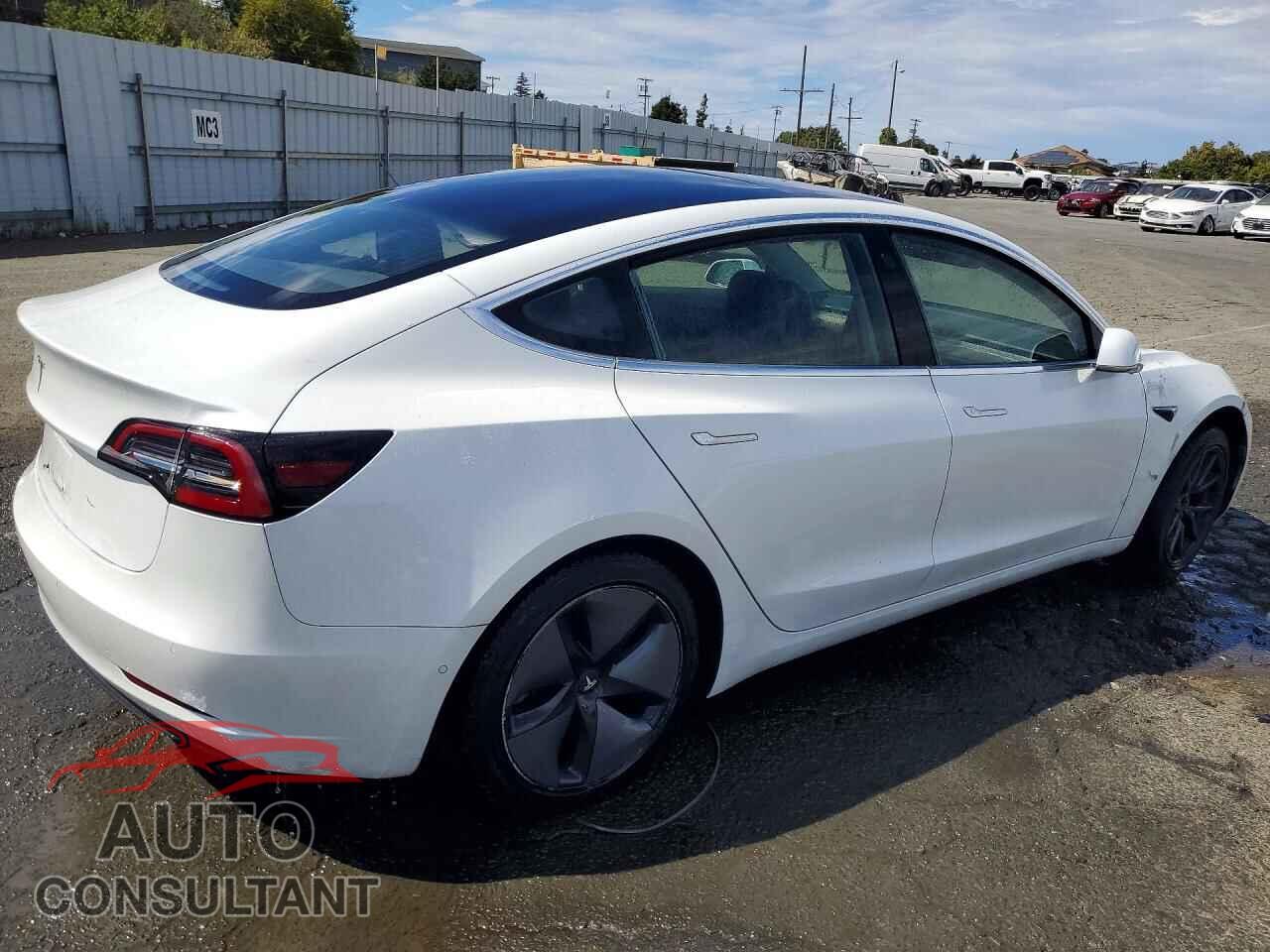 TESLA MODEL 3 2018 - 5YJ3E1EA1JF013218