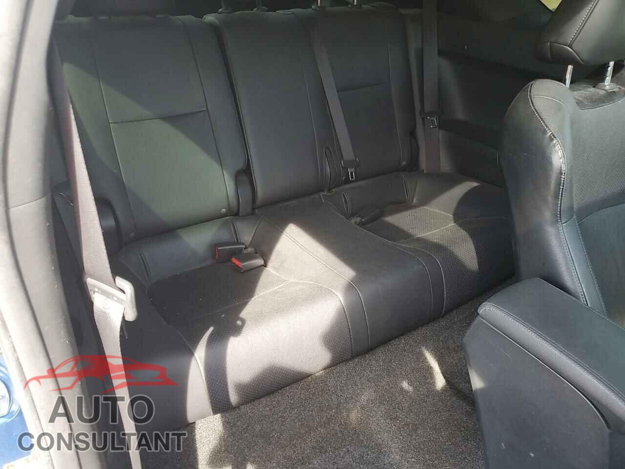 TOYOTA SCION 2014 - JTKJF5C75E3087496
