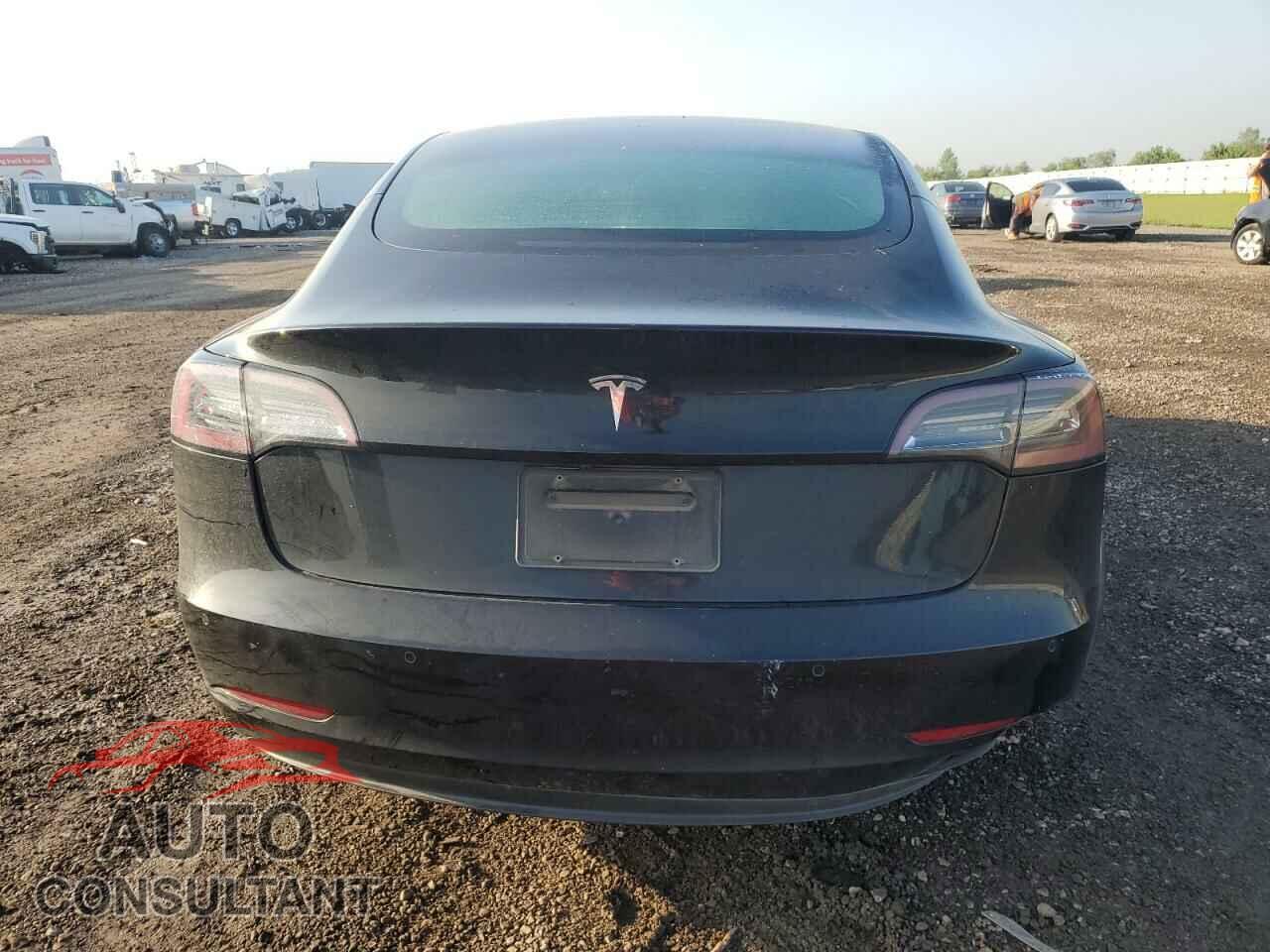 TESLA MODEL 3 2021 - 5YJ3E1EA7MF851144