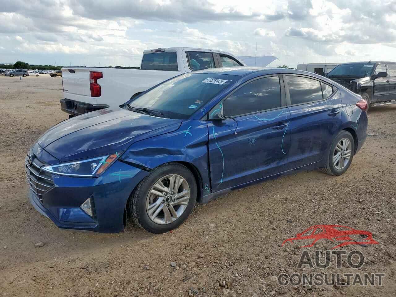 HYUNDAI ELANTRA 2019 - 5NPD84LF2KH404487