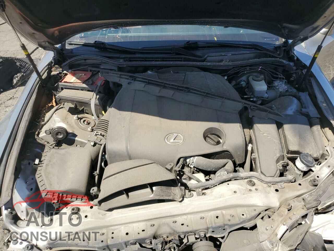LEXUS IS 2015 - JTHBF1D2XF5058801