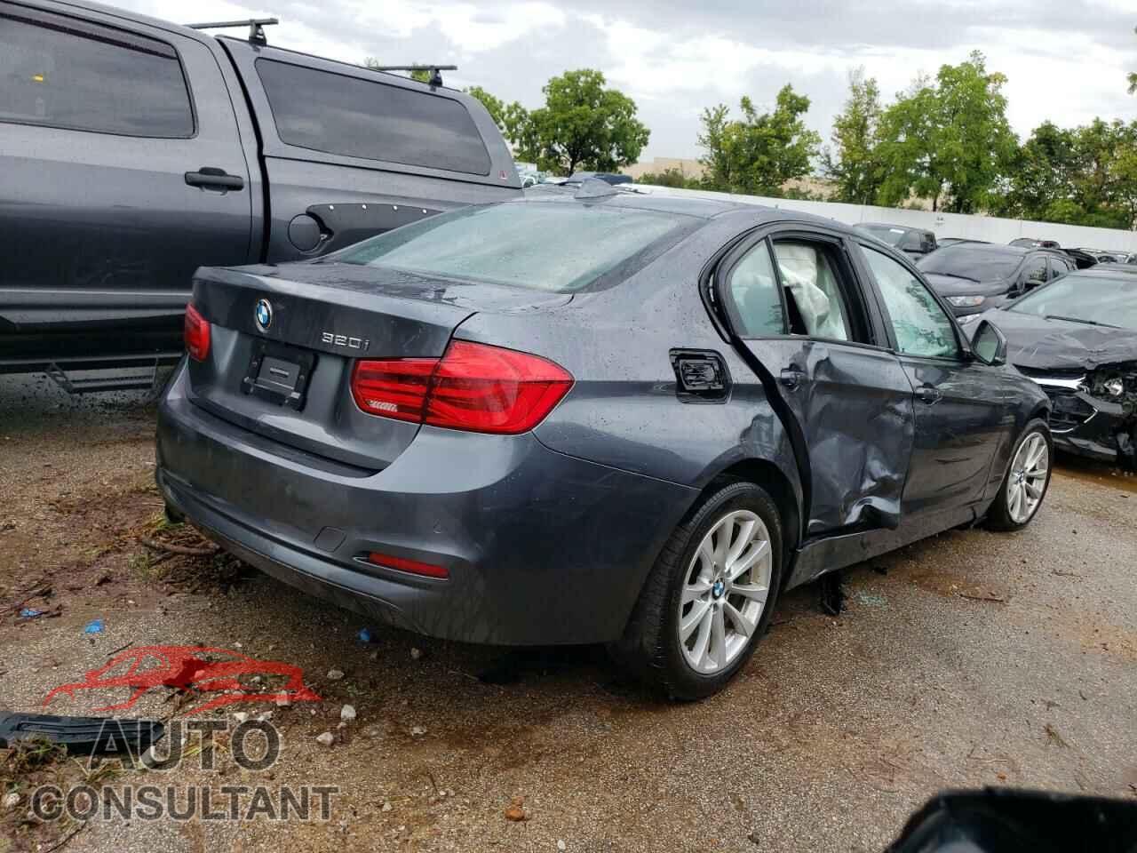 BMW 3 SERIES 2017 - WBA8E1G52HNU12766