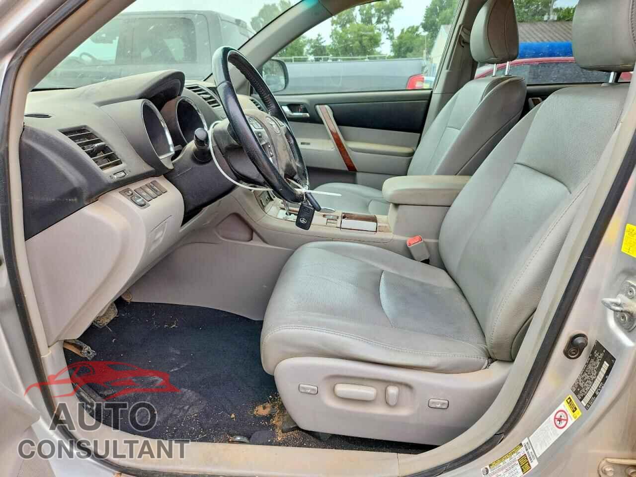 TOYOTA HIGHLANDER 2011 - 5TDDK3EH9BS064341