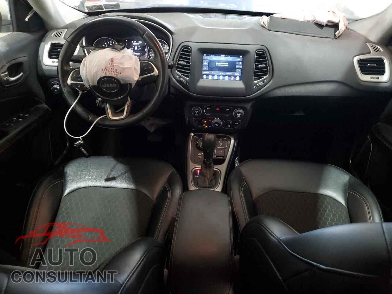 JEEP COMPASS 2020 - 3C4NJDBB4LT240040