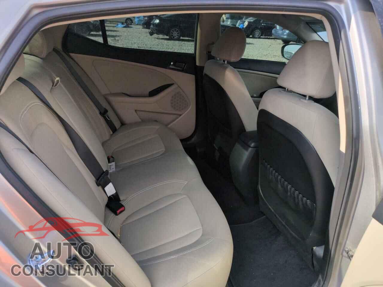 KIA OPTIMA 2011 - KNAGM4A78B5116622