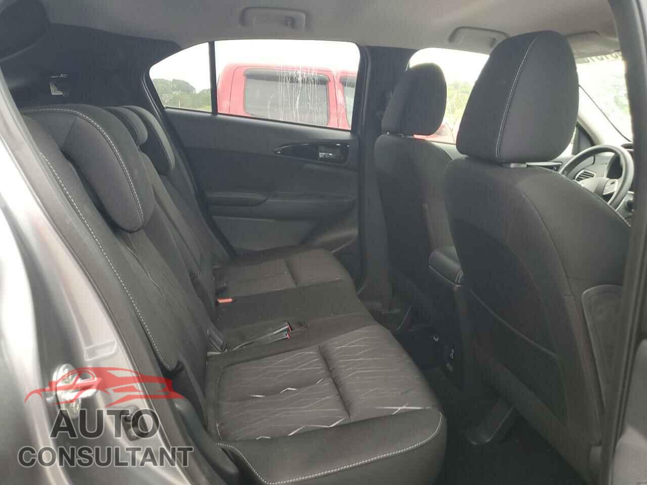MITSUBISHI ECLIPSE 2018 - JA4AT5AA0JZ040456