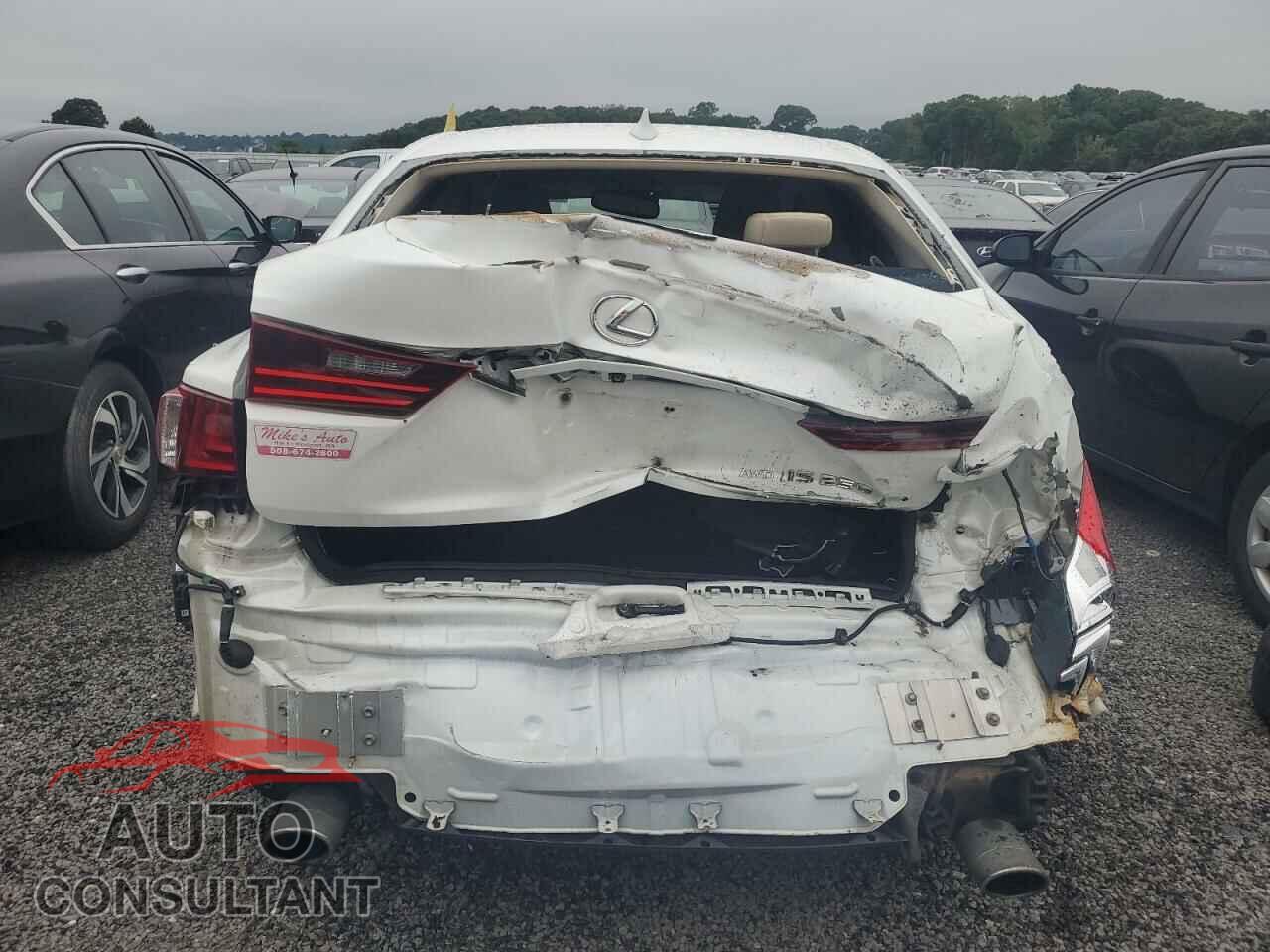 LEXUS IS 2014 - JTHCF1D24E5000539