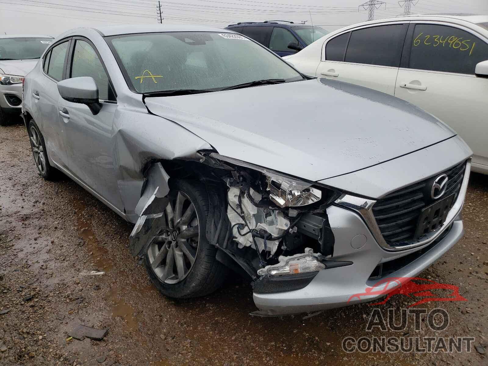 MAZDA 3 2018 - 3MZBN1V31JM214221