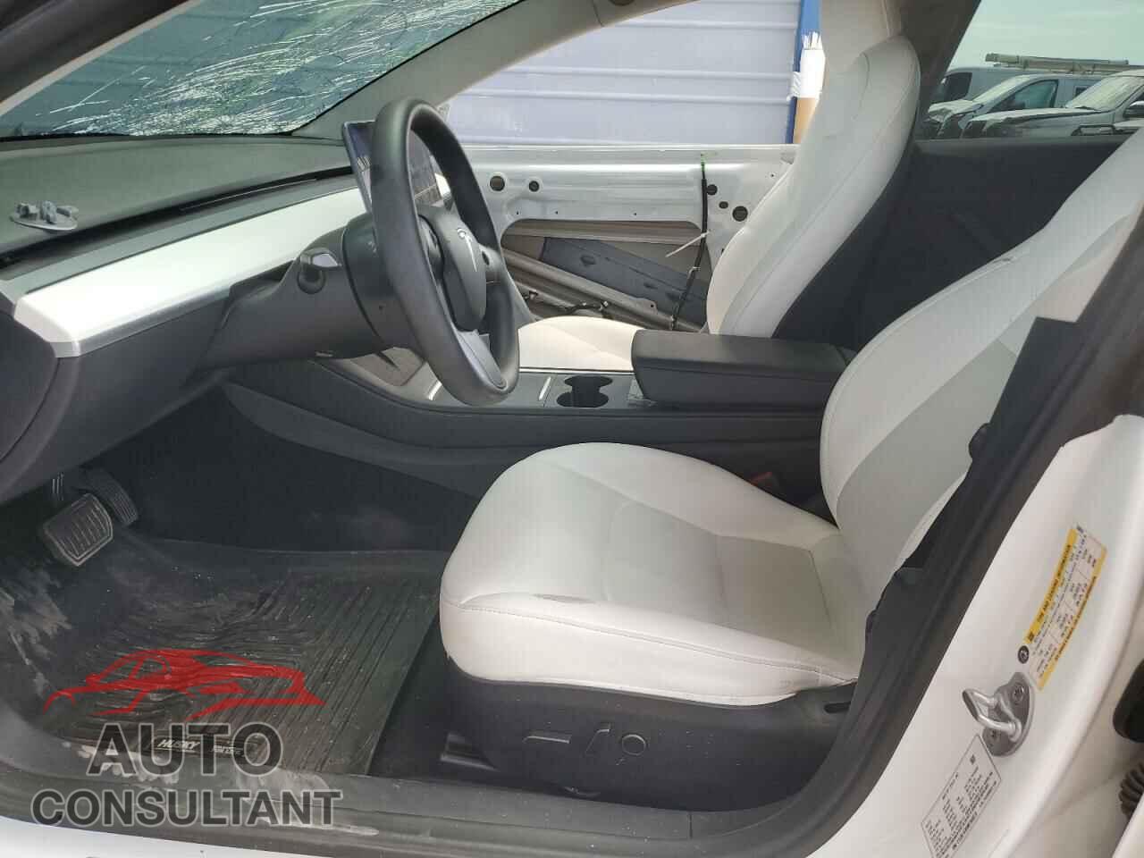 TESLA MODEL 3 2022 - 5YJ3E1EB9NF350010
