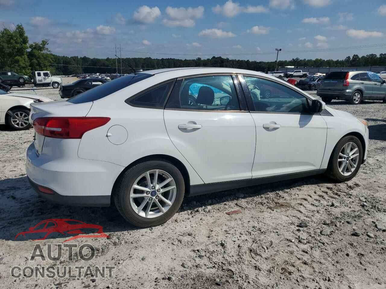 FORD FOCUS 2015 - 1FADP3F22FL218056