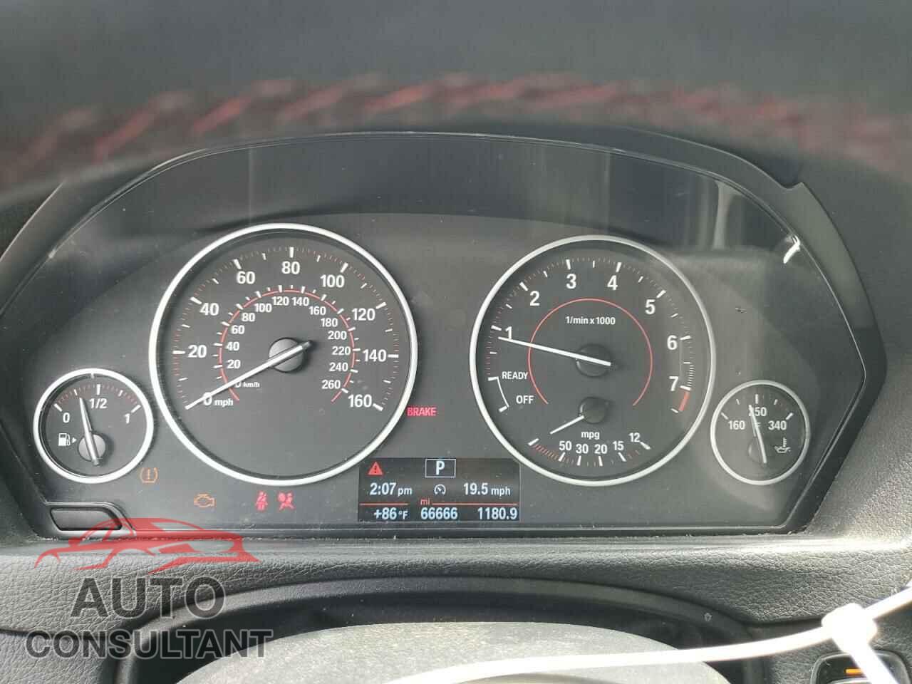 BMW 3 SERIES 2018 - WBA8B9C52JEE82306