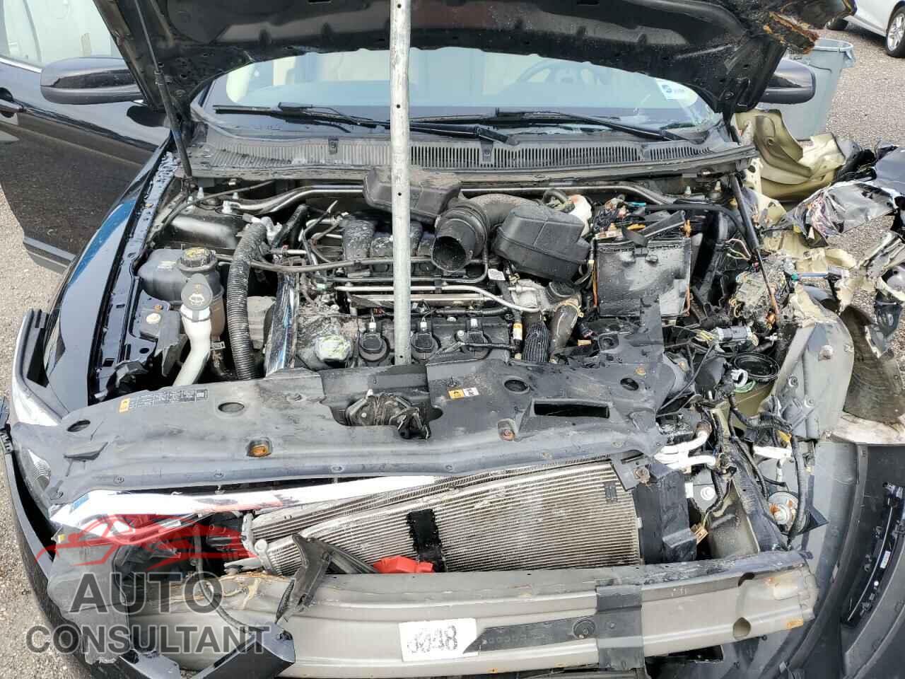 FORD TAURUS 2017 - 1FAHP2E82HG106208
