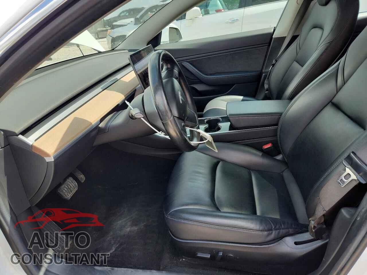 TESLA MODEL 3 2018 - 5YJ3E1EB6JF067171
