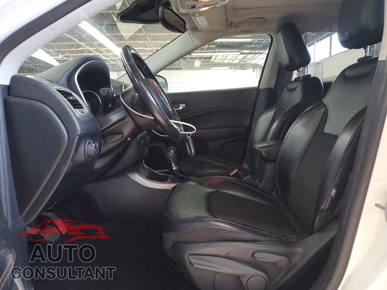 JEEP COMPASS 2020 - 3C4NJCBB5LT258931