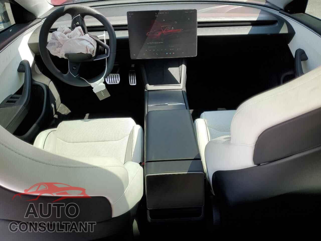 TESLA MODEL 3 2024 - 5YJ3E1ET7RF769844
