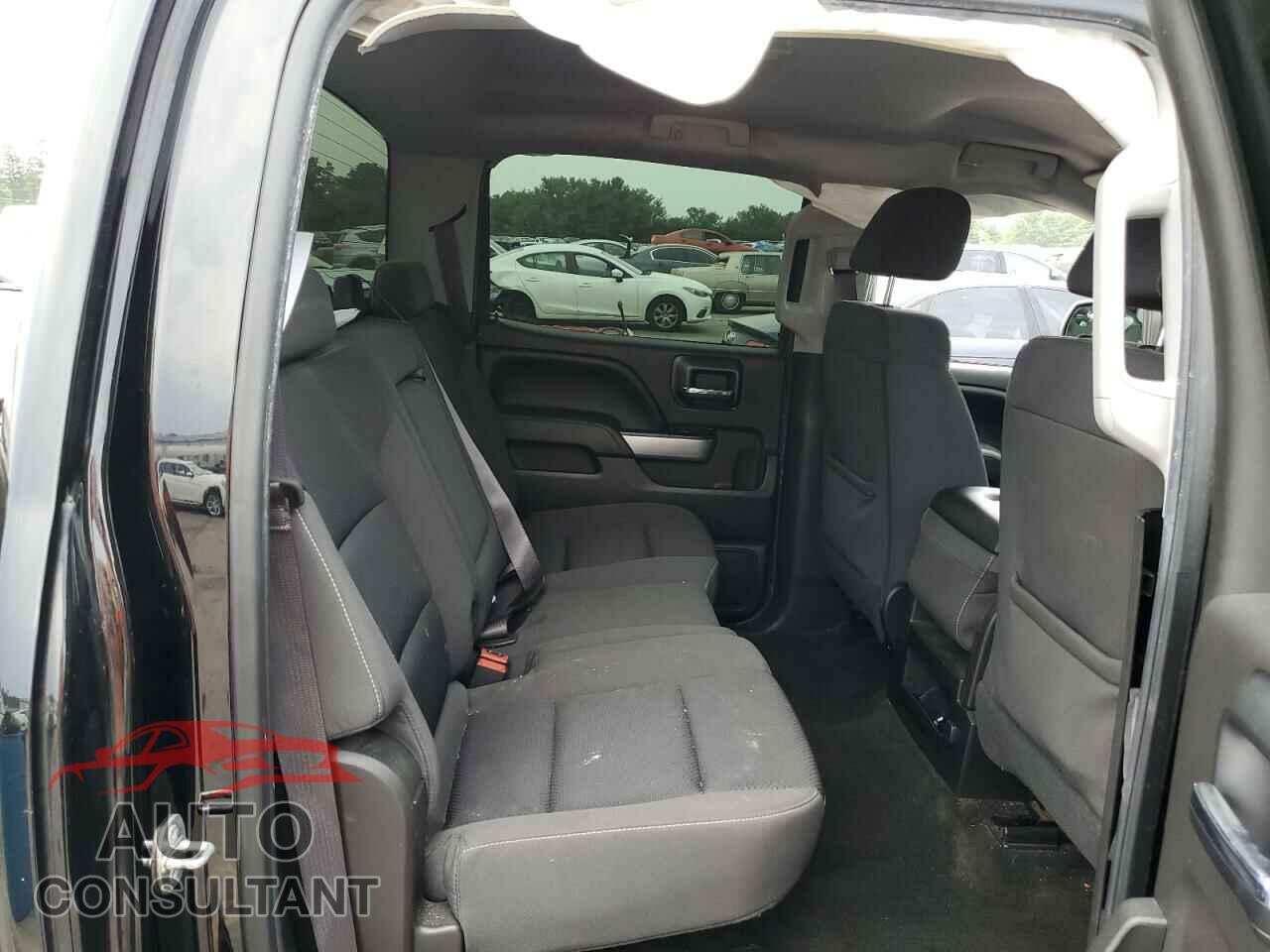 CHEVROLET SILVERADO 2017 - 3GCUKREC4HG172459