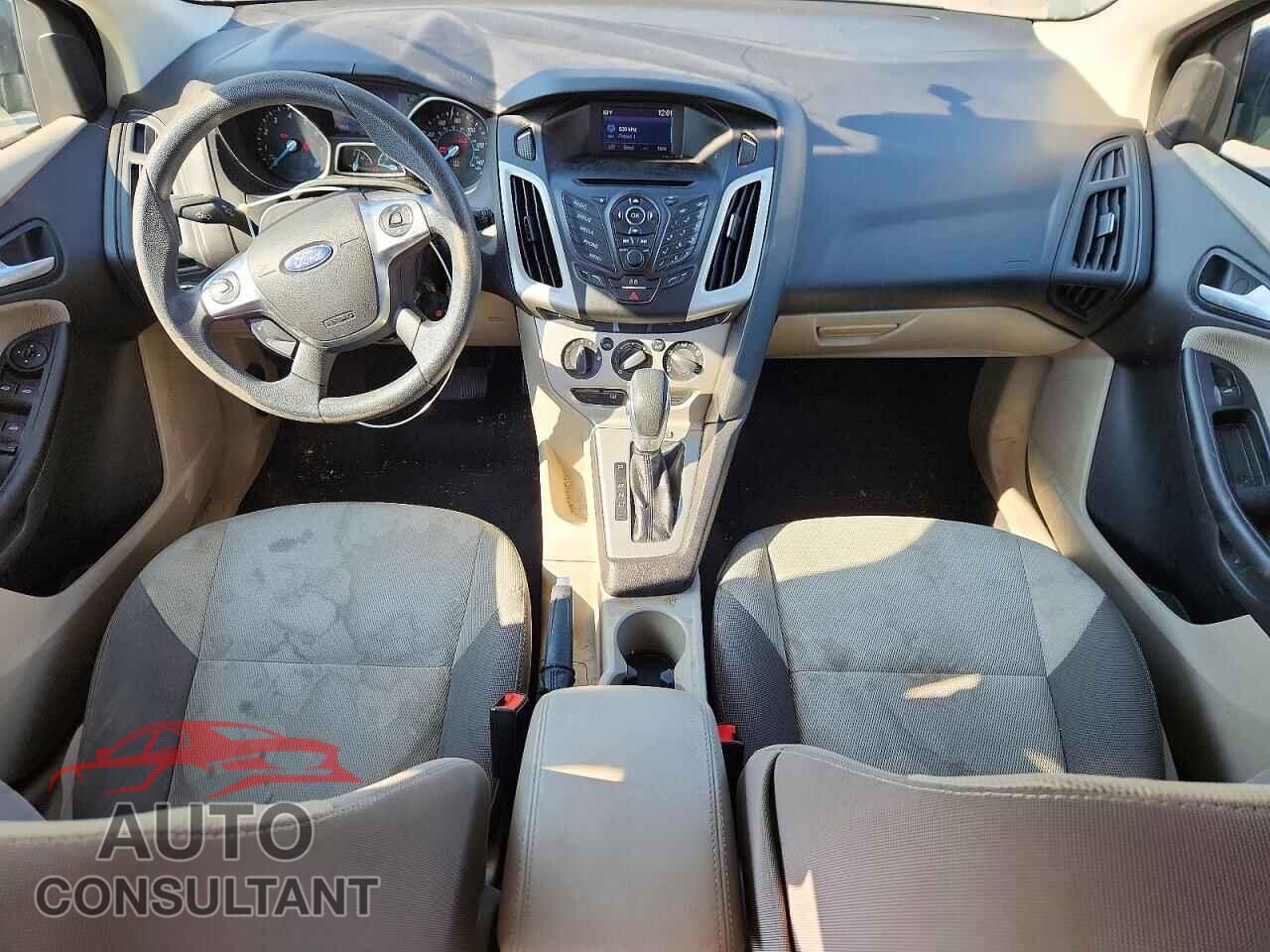 FORD FOCUS 2014 - 1FADP3K22EL431027
