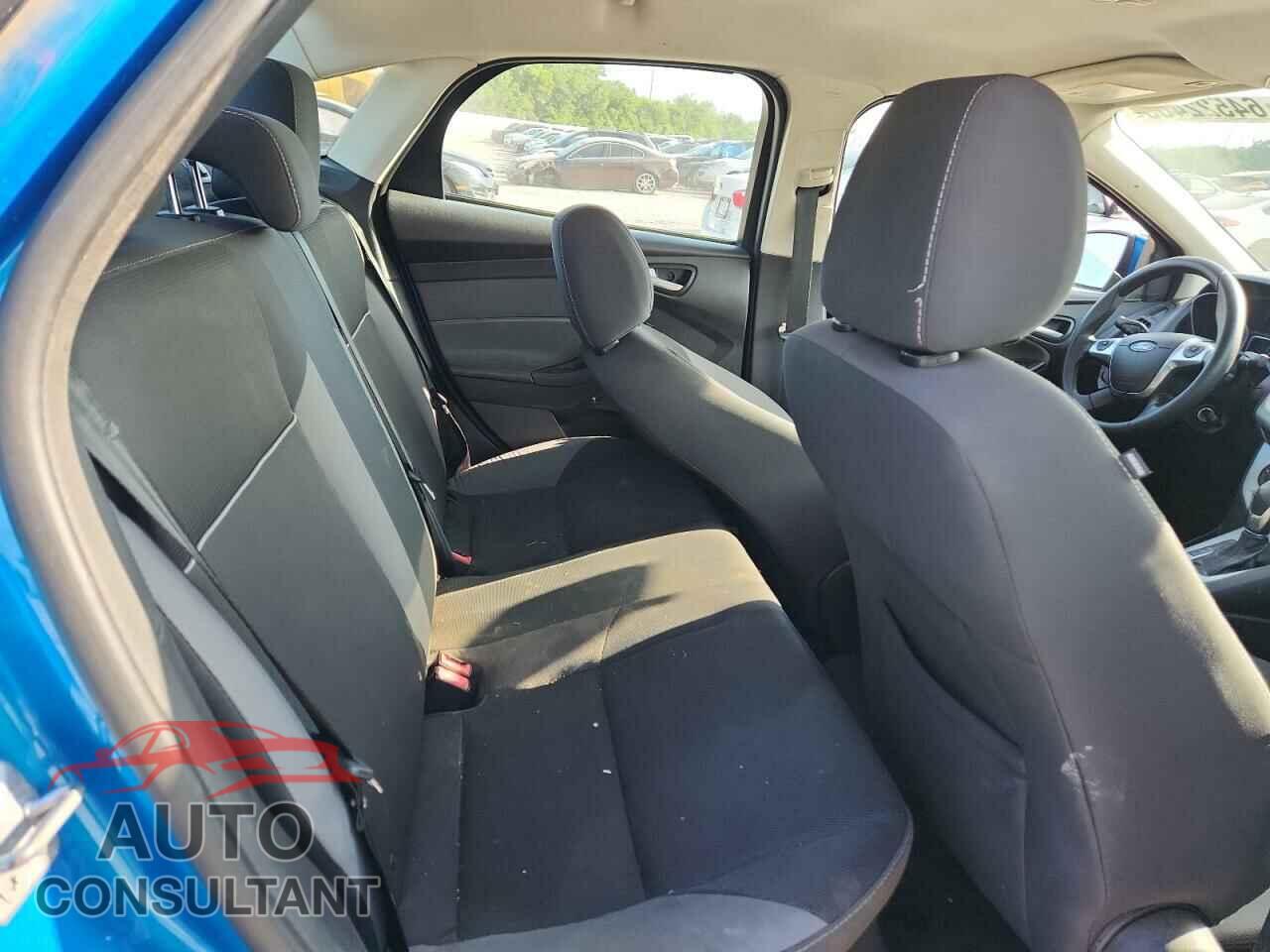 FORD FOCUS 2014 - 1FADP3F27EL122941