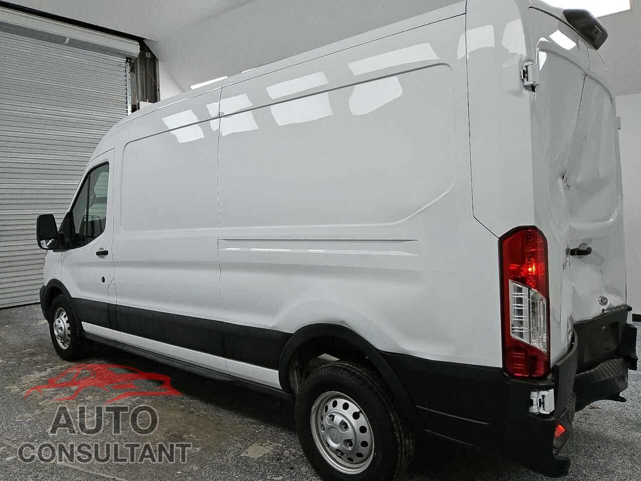 FORD TRANSIT 2023 - 1FTBR2C84PKB38537