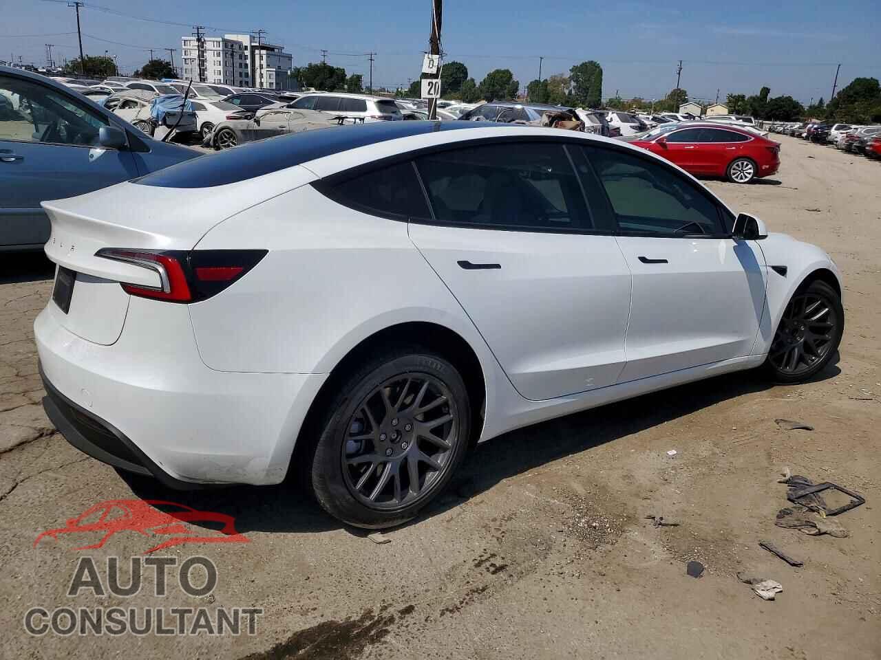 TESLA MODEL 3 2026 - 5YJ3E1EA4TF181745