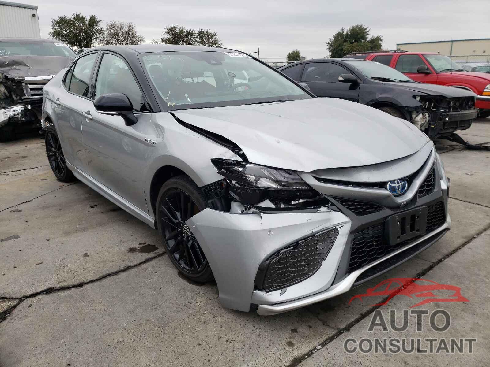 TOYOTA CAMRY 2021 - 4T1K31AK1MU025604