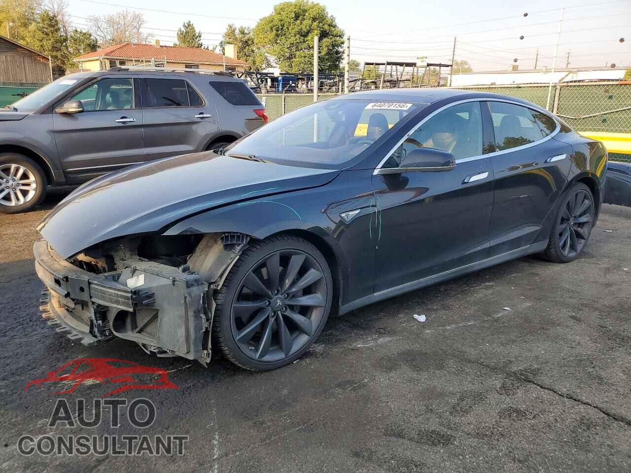 TESLA MODEL S 2015 - 5YJSA1E25FF108842