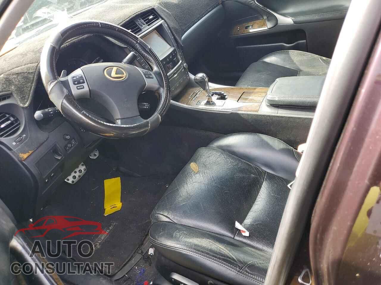LEXUS IS 2011 - JTHBF5C27B5153061