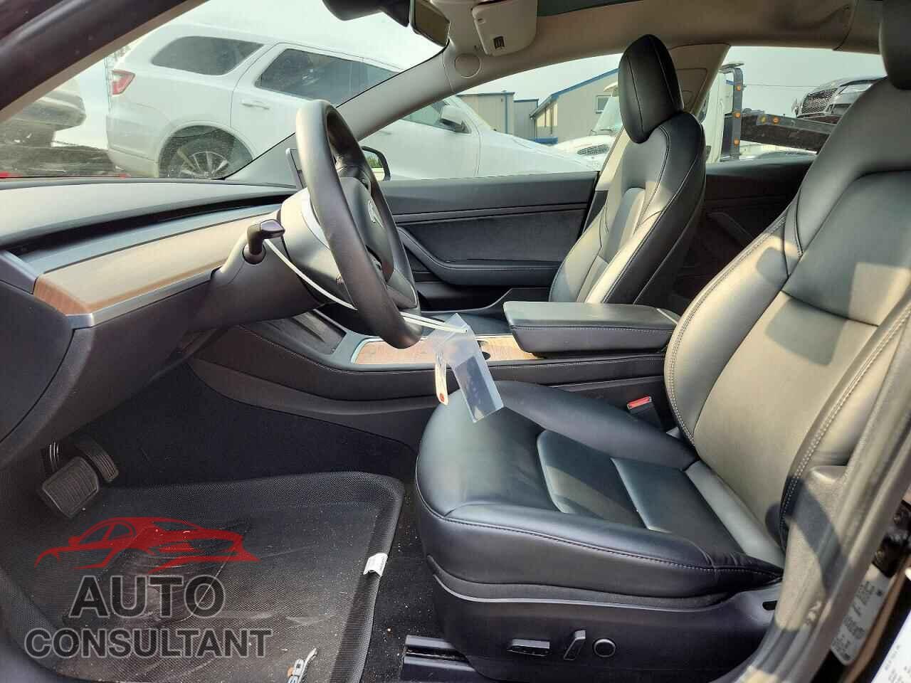 TESLA MODEL 3 2021 - 5YJ3E1EA2MF857546