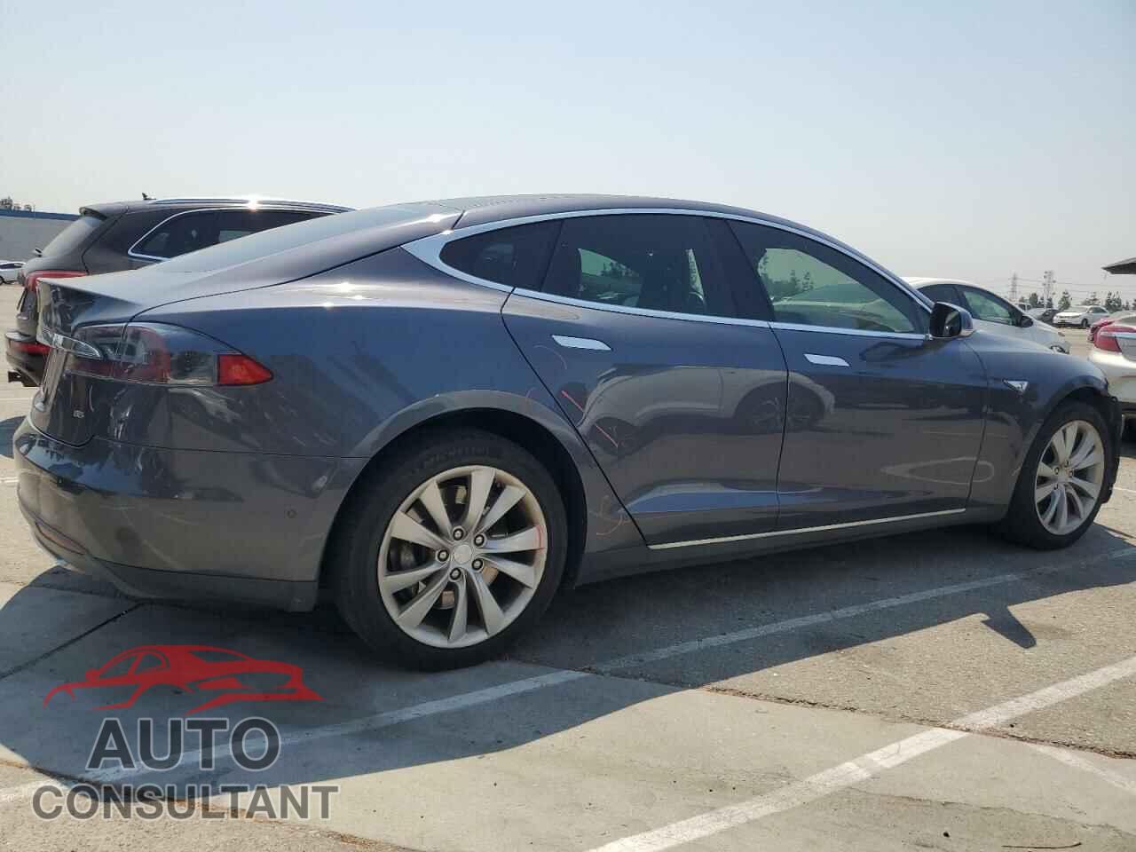 TESLA MODEL S 2014 - 5YJSA1H11EFP64764