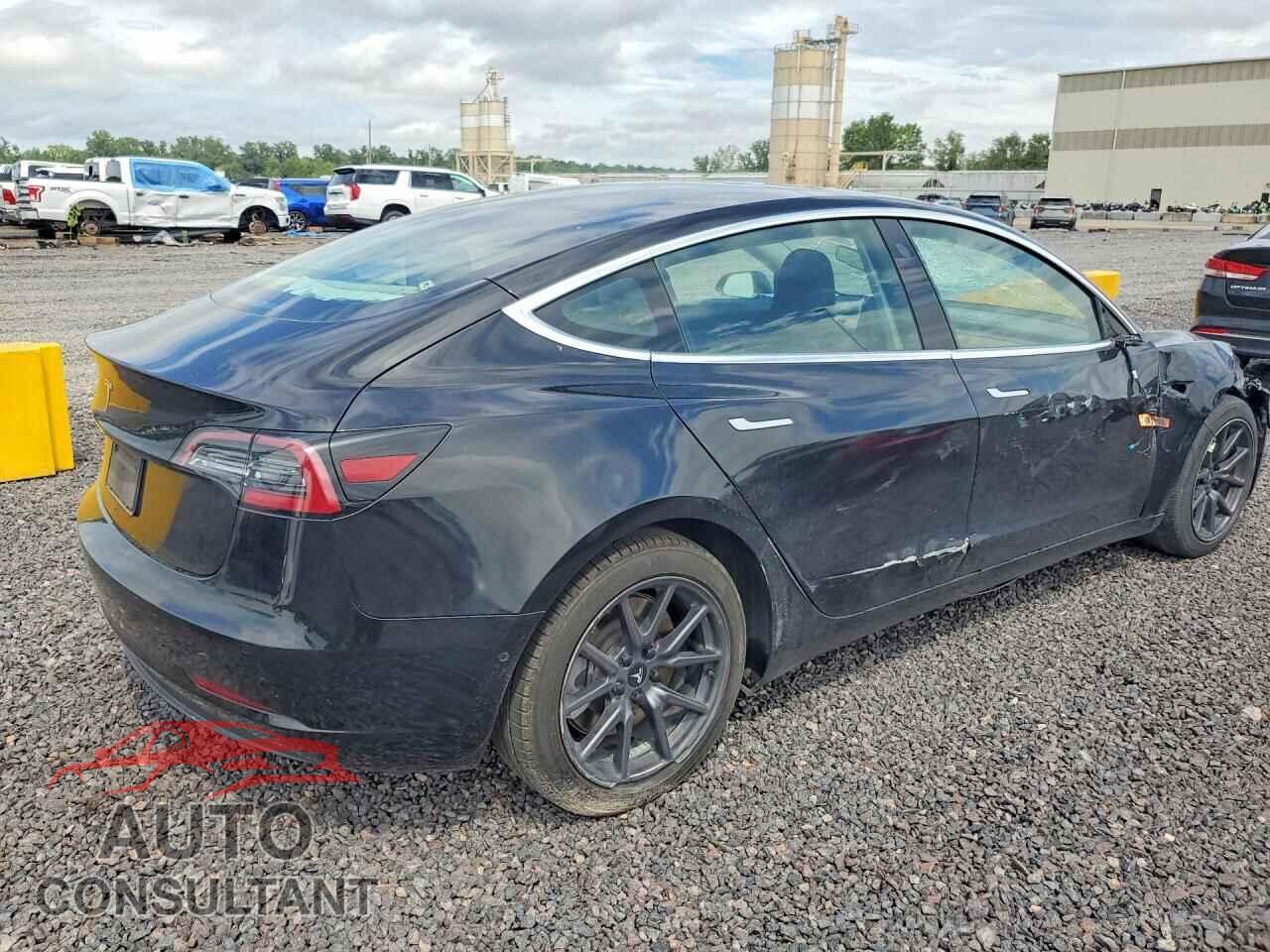 TESLA MODEL 3 2019 - 5YJ3E1EA3KF327812