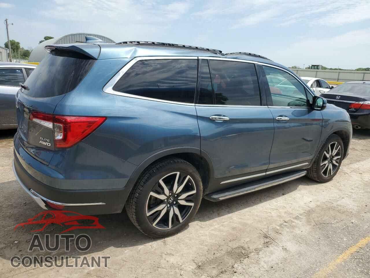 HONDA PILOT 2020 - 5FNYF6H02LB012438