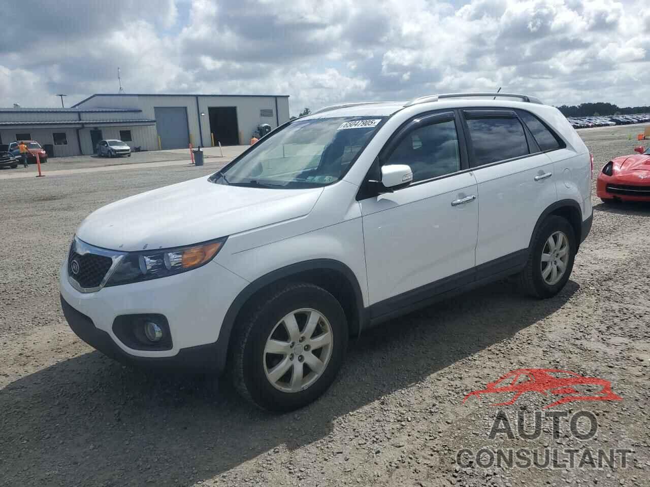 KIA SORENTO 2011 - 5XYKT3A11BG130133