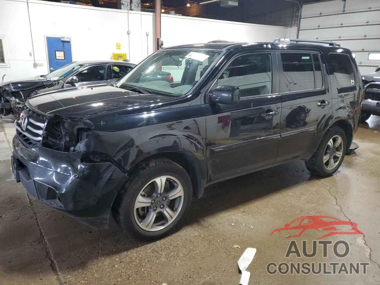 HONDA PILOT 2015 - 5FNYF4H30FB079087