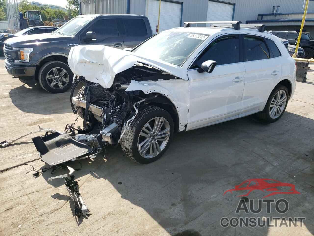 AUDI Q5 2018 - WA1CNAFY9J2228015