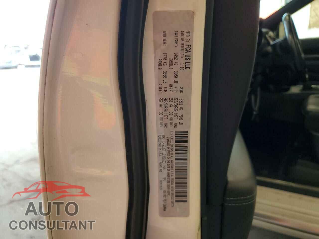 DODGE DURANGO 2018 - 1C4SDJET1JC306663