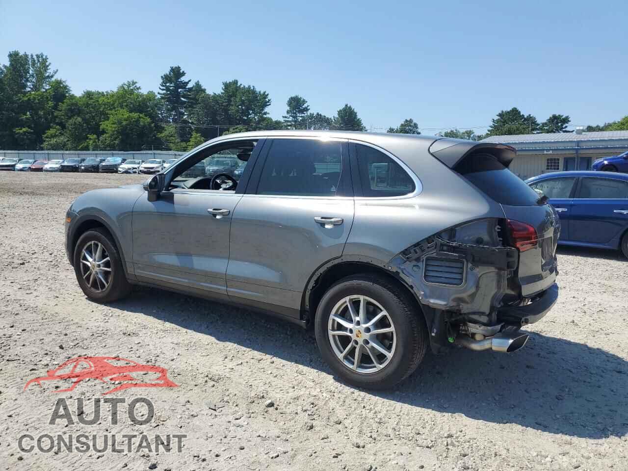 PORSCHE CAYENNE 2017 - WP1AA2A28HKA91661
