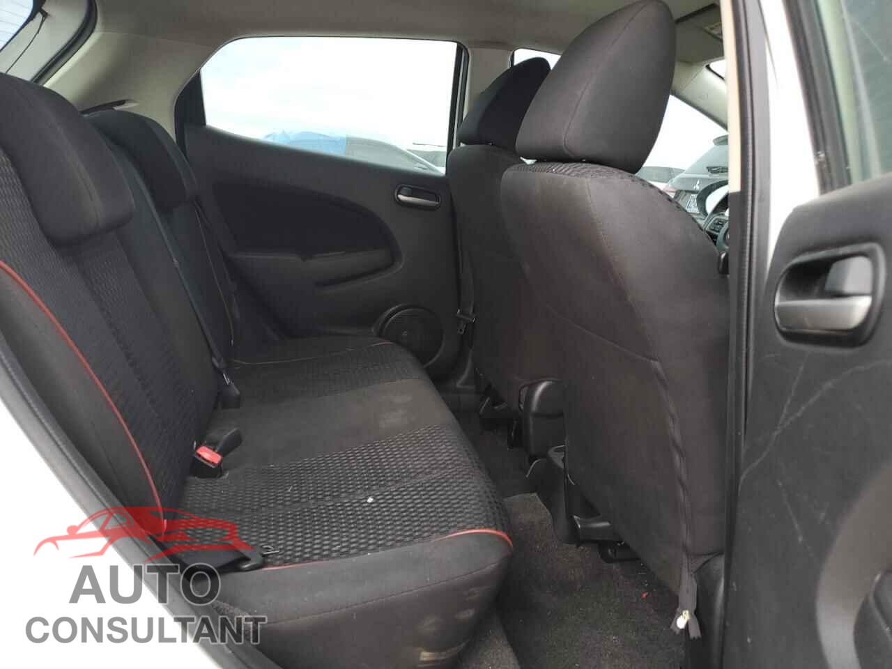 MAZDA 2 2012 - JM1DE1LY7C0135507