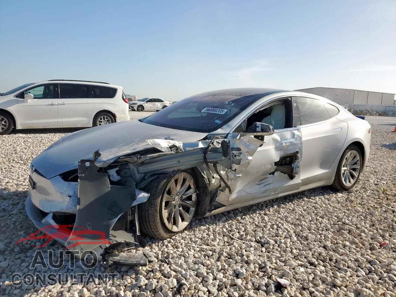 TESLA MODEL S 2017 - 5YJSA1E28HF200952