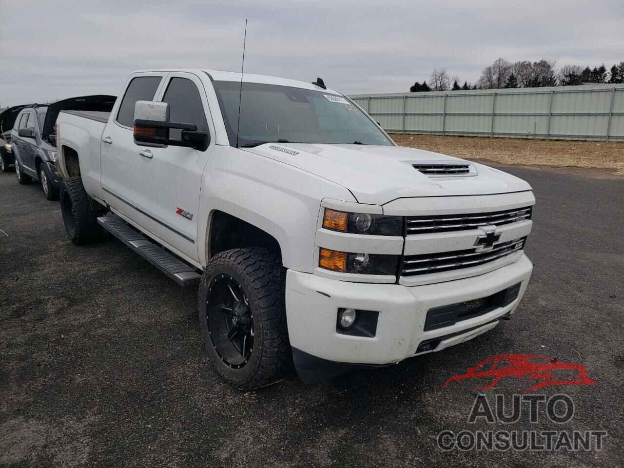 CHEVROLET SILVERADO 2018 - 1GC1KWEY3JF105517