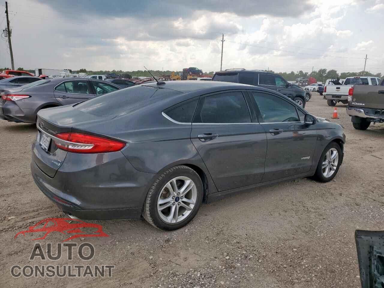 FORD FUSION 2018 - 3FA6P0LU1JR217536