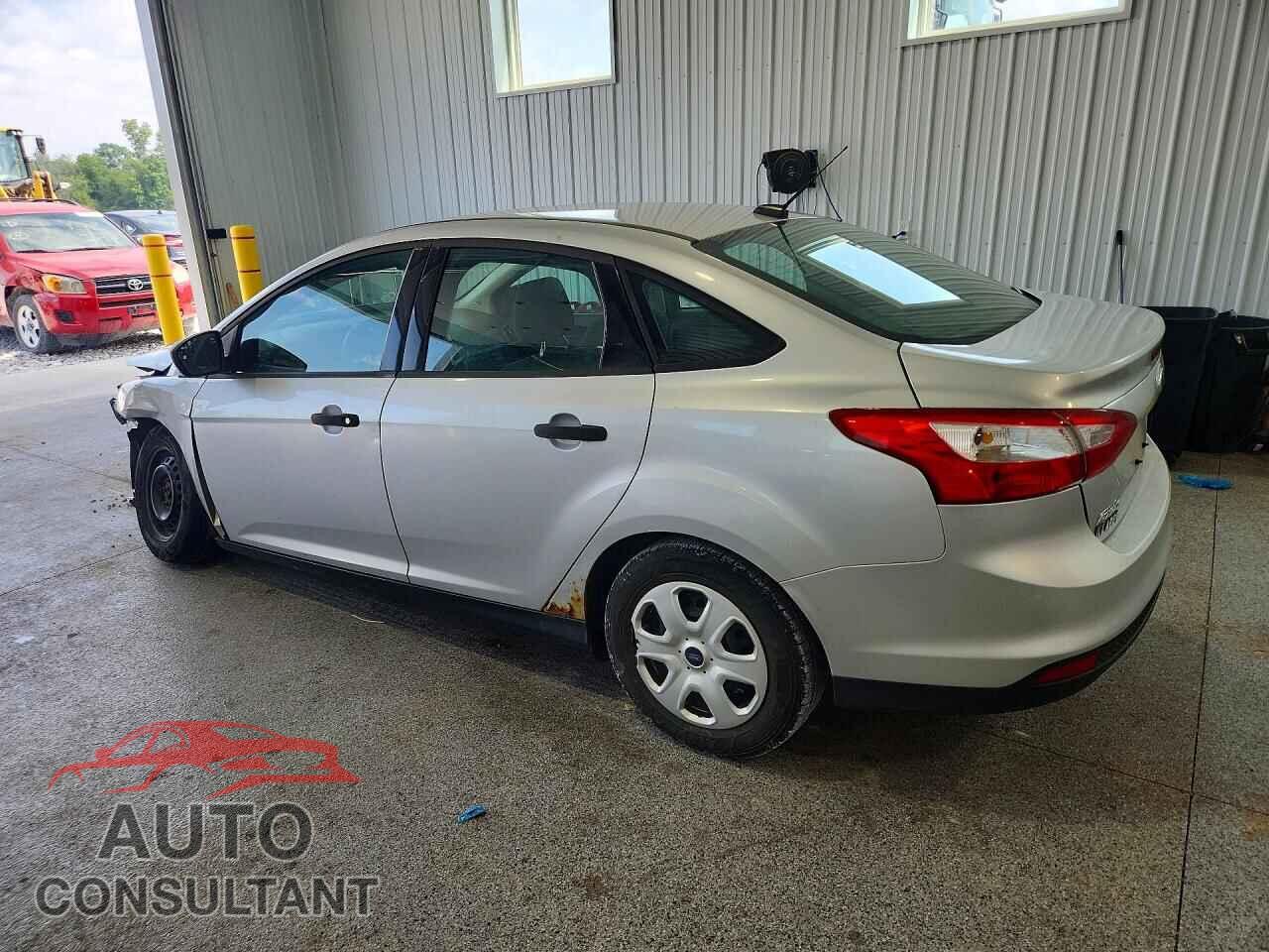 FORD FOCUS 2013 - 1FADP3E26DL162461