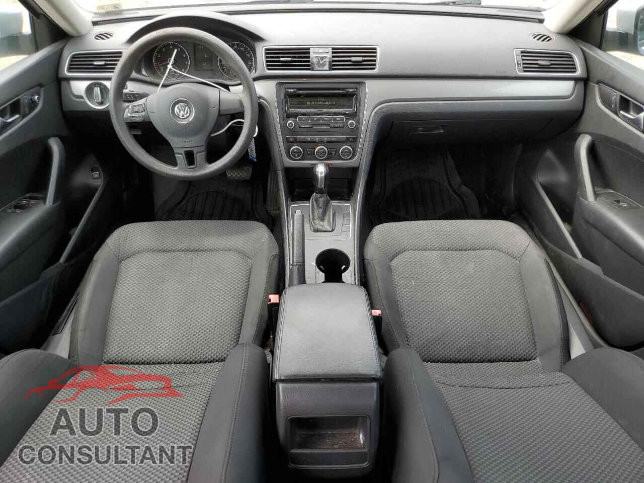 VOLKSWAGEN PASSAT 2012 - 1VWAP7A31CC110587