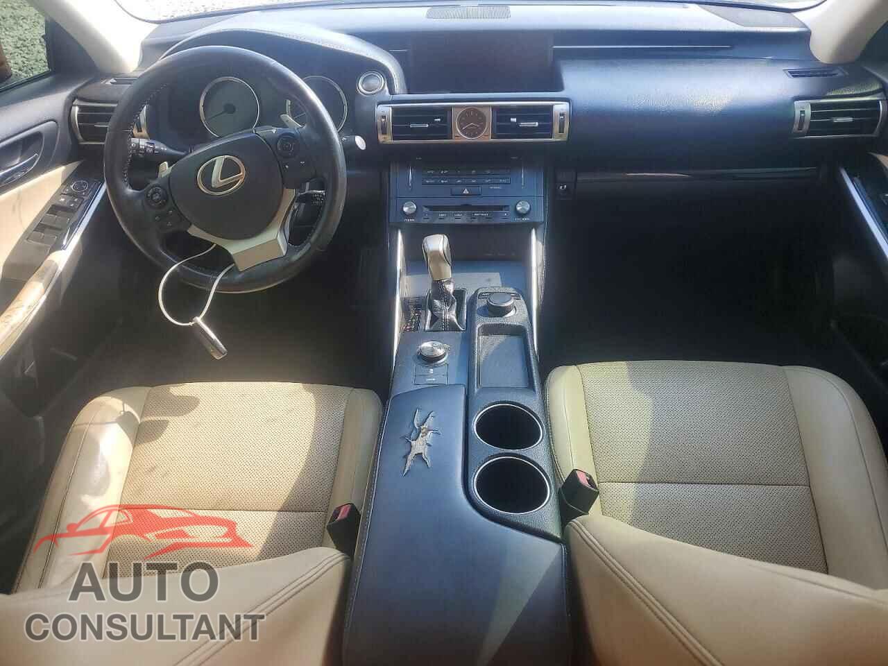 LEXUS IS 2015 - JTHBF1D26F5050355